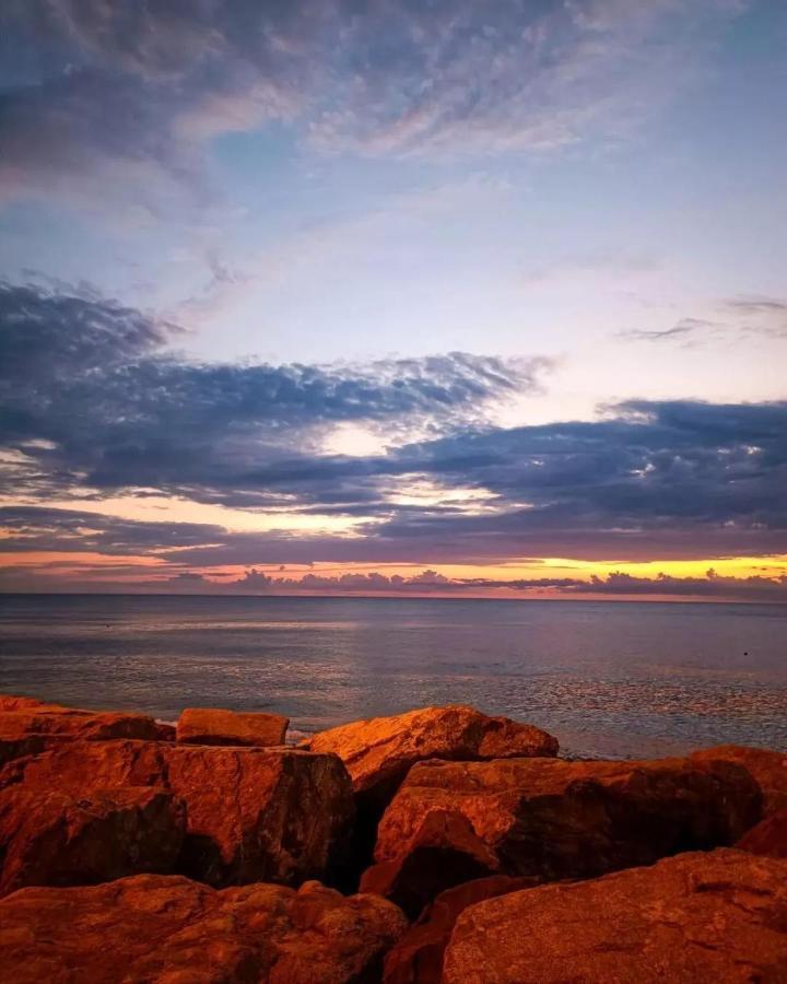 Апарт готель Orbi City Sea View - Special Category Батумі Екстер'єр фото